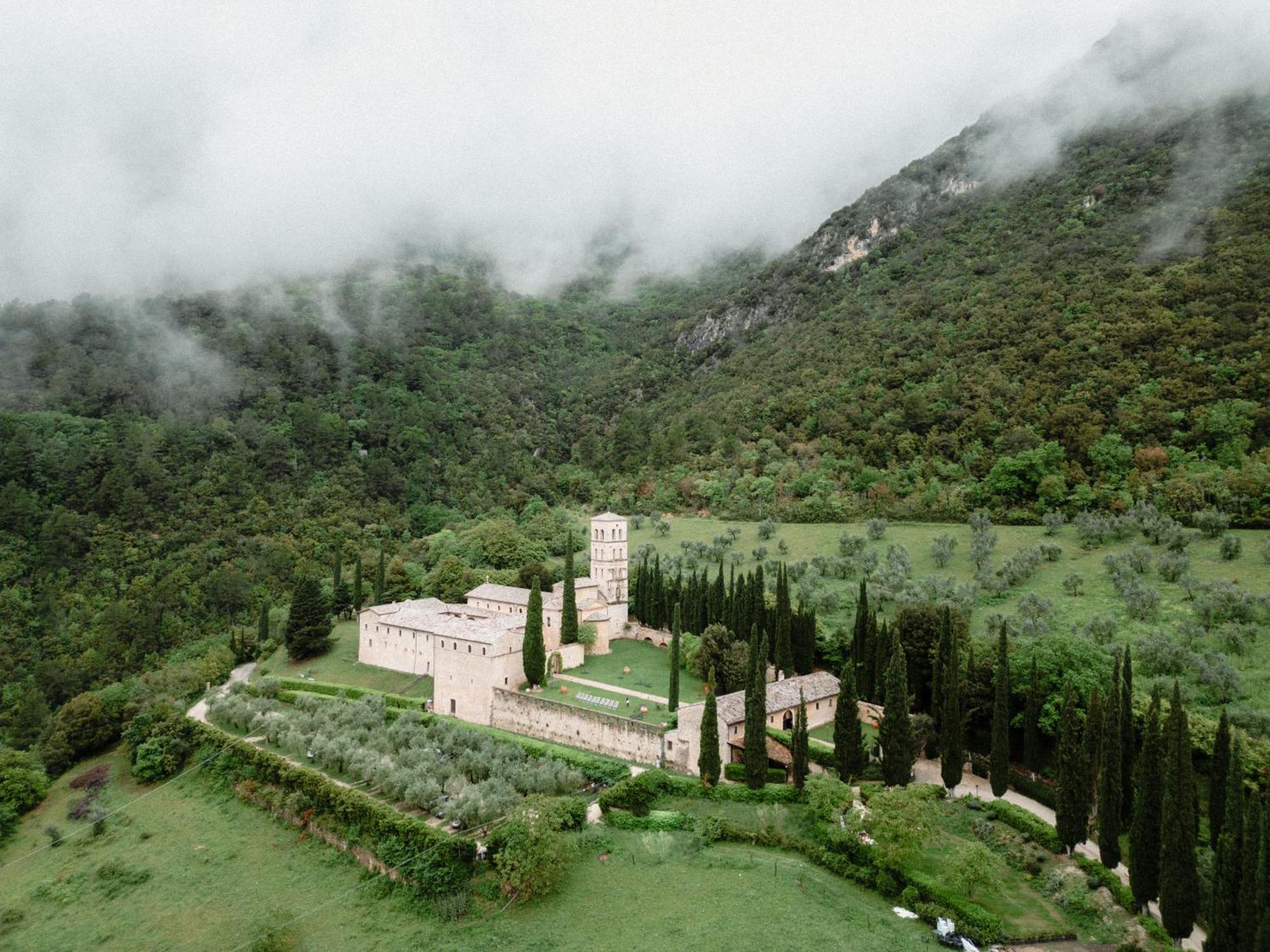 Abbazia San Pietro In Valle Ferentillo Екстер'єр фото