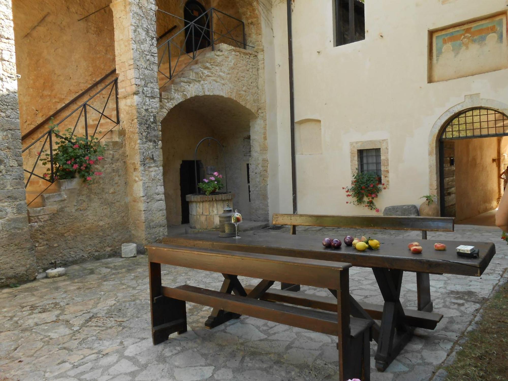 Abbazia San Pietro In Valle Ferentillo Екстер'єр фото